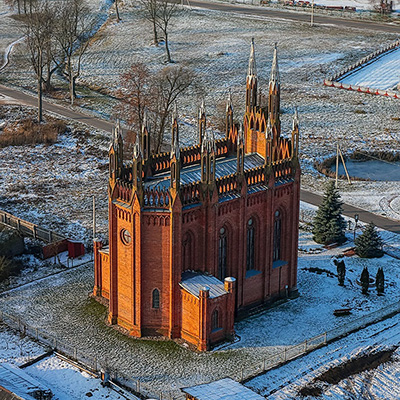 ALONG ANCIENT COUNTRY ESTATES AND TEMPLES OF THE NORTH OF BELARUS